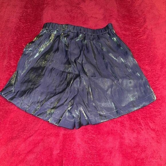 Holographic Shorts - Picture 2 of 7